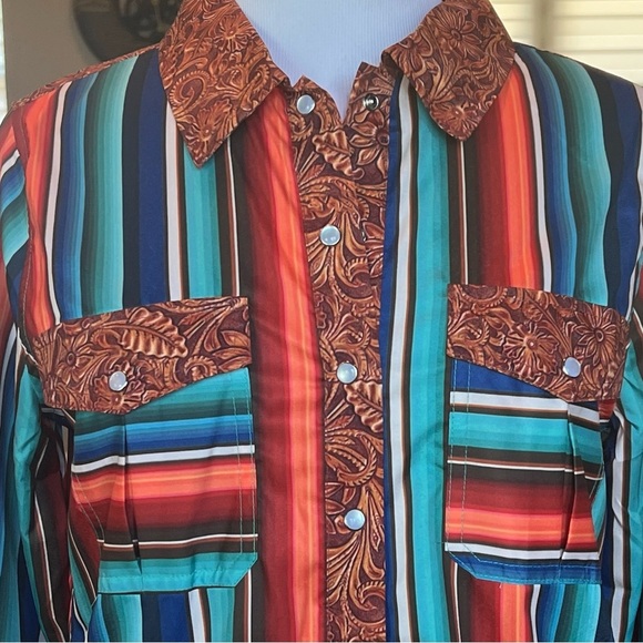 NWT $79 Lucky & Blessed L&B Blouse Size Small Southwestern Turquoise Serape Snap - Picture 16 of 16
